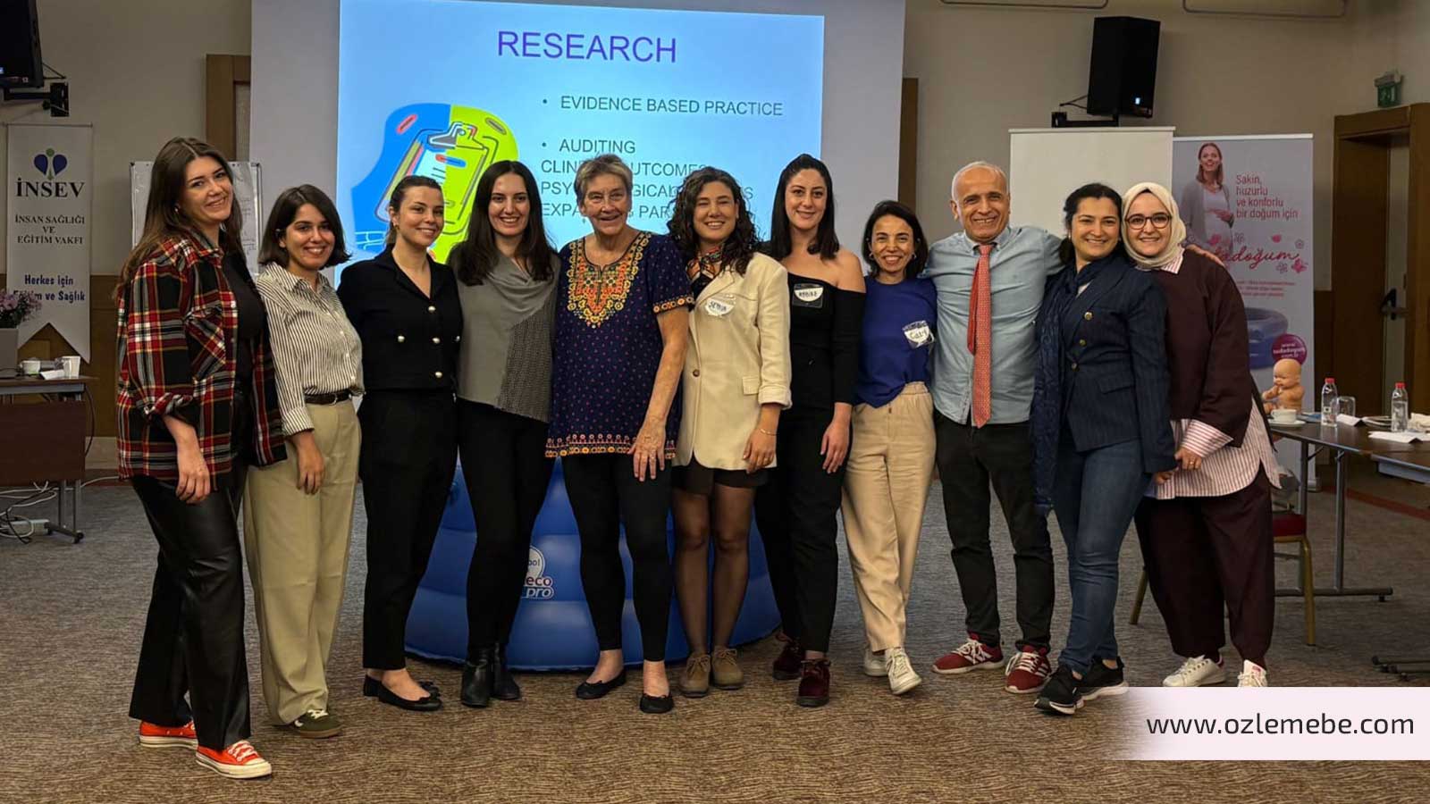 İstanbul Suda Doğum Ebe